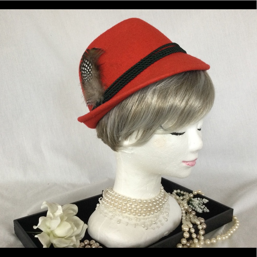 Vintage Short Brim Fedora Feather Trim 21”